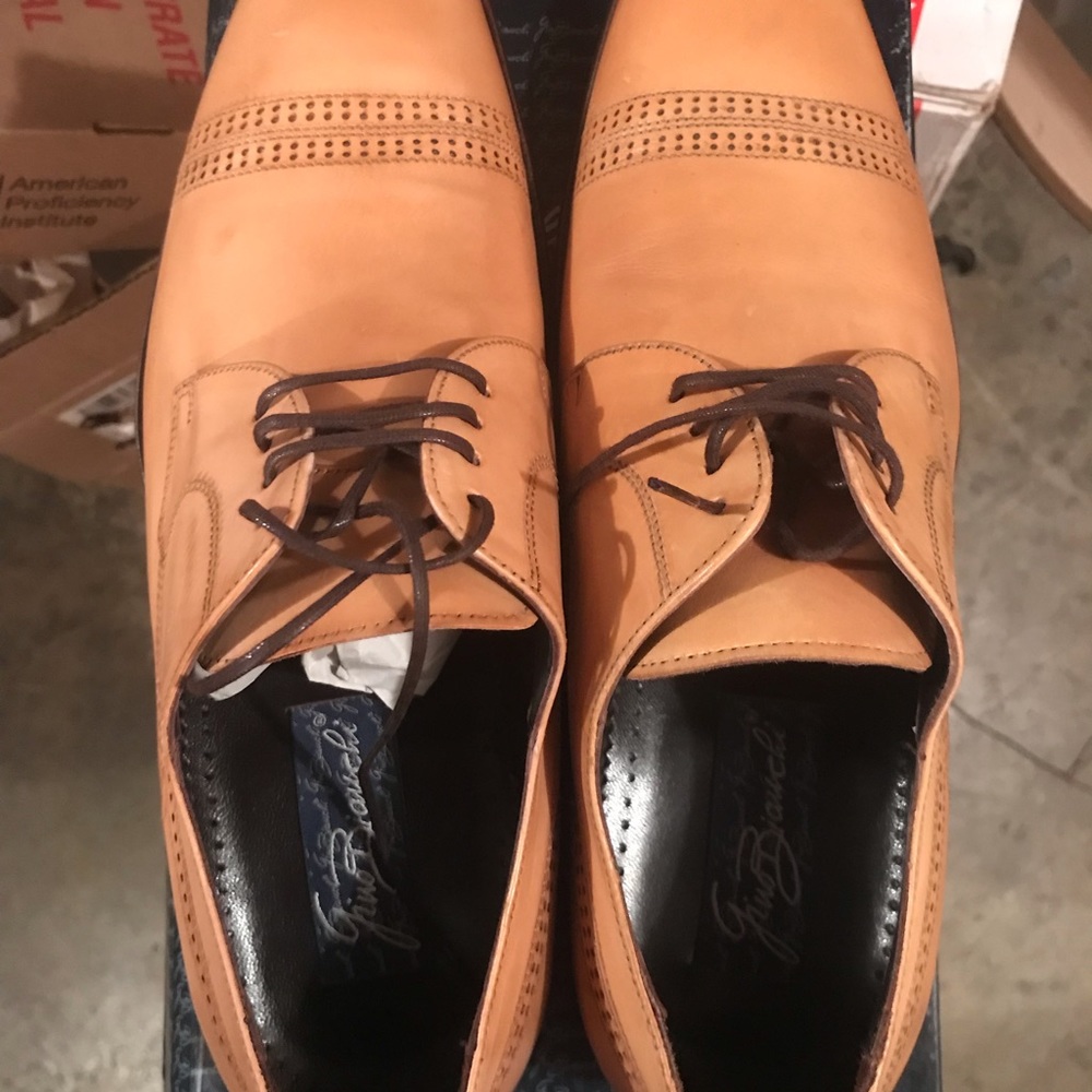 Brand new Oxford men shoes made in Portugal.